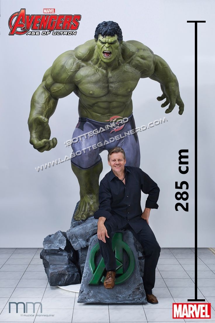 Hulk Life-Size 2